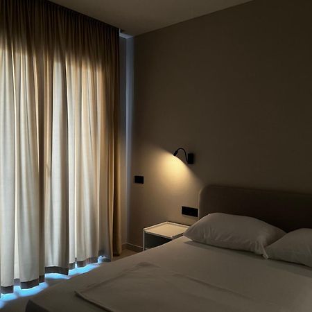 Lian'S Rooms Vlorë Esterno foto