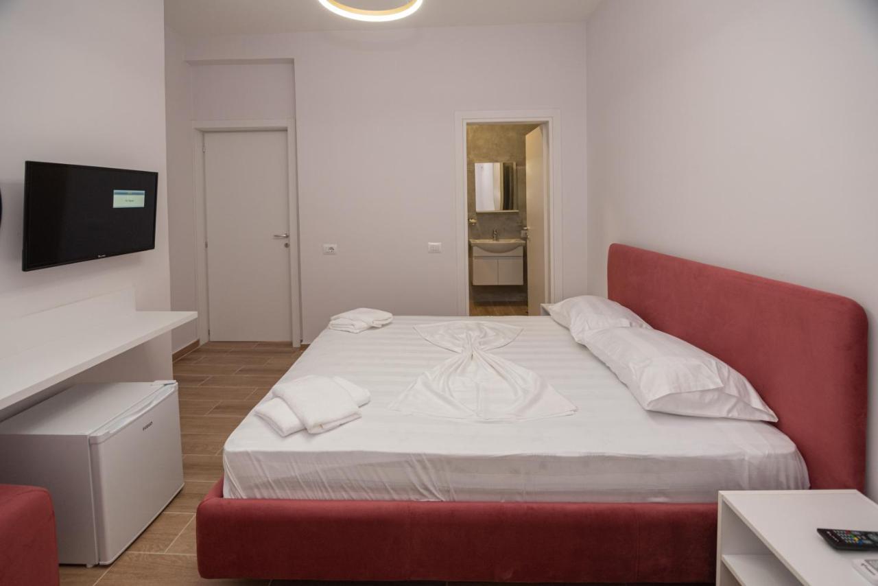 Lian'S Rooms Vlorë Esterno foto